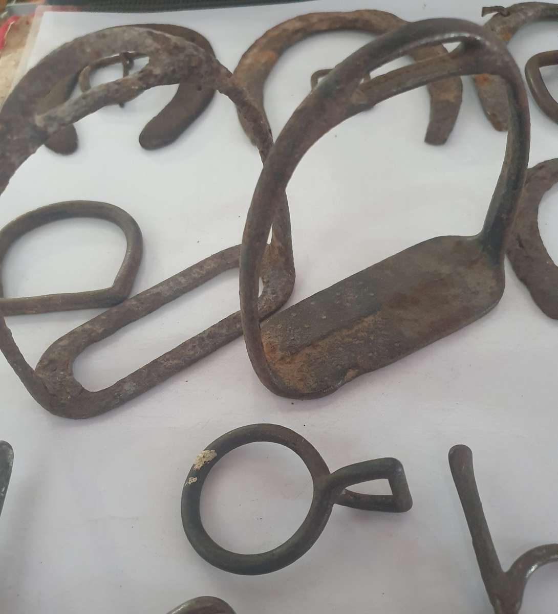 16 X  ANGLO BOER WAR ARTIFACTS .SALVAGED  FROM GENERAL WYAND MALAN FORTS RICHMOND. VEGKOP.