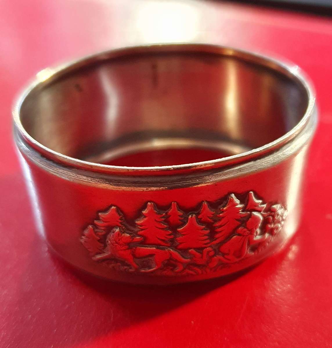 ANTIQUE Little Red Riding Hood SERVIETTE RING Gerofabriek Zeist Netherlands