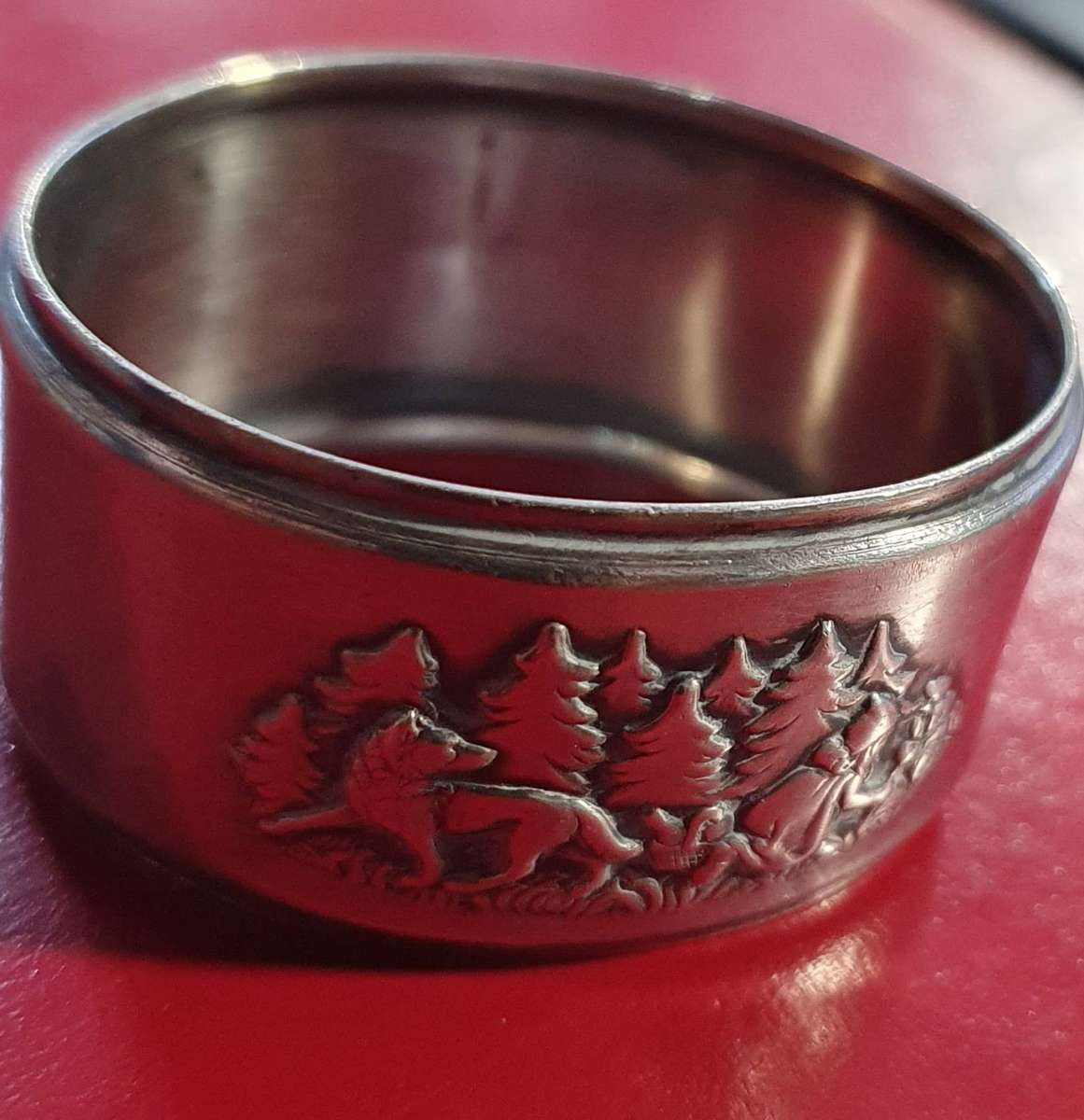 ANTIQUE Little Red Riding Hood SERVIETTE RING Gerofabriek Zeist Netherlands