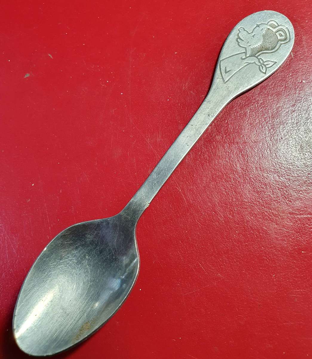 VINTAGE TOMMEE TIPPEE SPOON FOR TODDLERS. SCARCE !!!