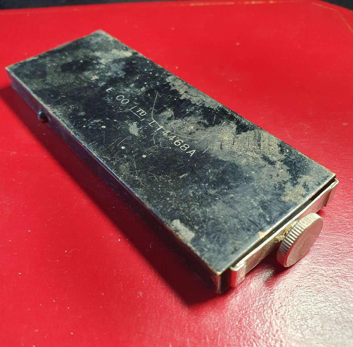 VINTAGE FEELER GAUGE SET IN METAL BOX. COMPLETE.