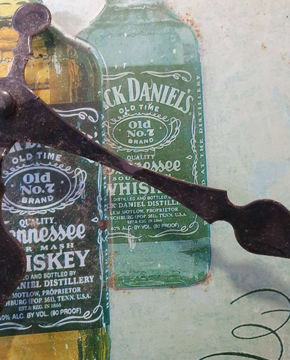 VINTAGEJACK DANIELS   HUGE EMBOSSED METAL BOTTLE LID SHAPE WATCH. 360mm DIA.