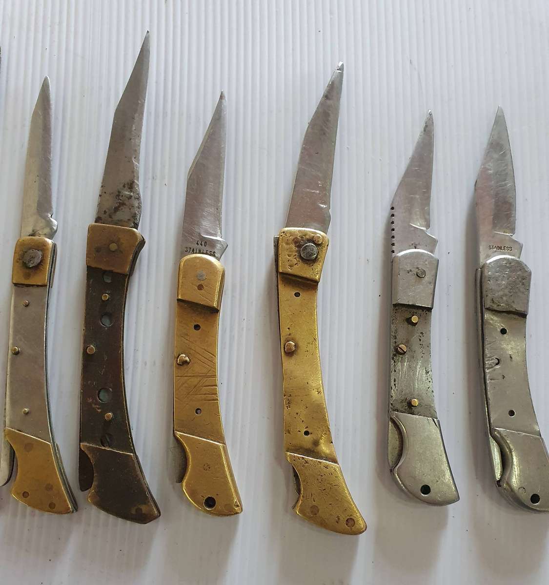 10 X VINTAGE FOLDING KNIFES. RESTORATION JOB.