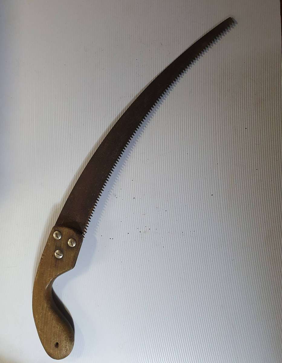 ANTIQUE PRUNING SAW. 600mm LONG.