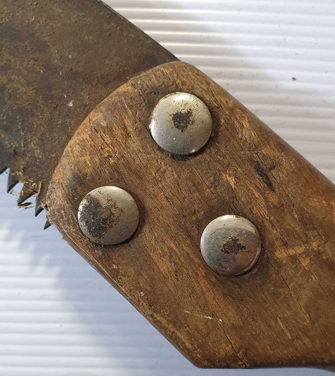 ANTIQUE PRUNING SAW. 600mm LONG.