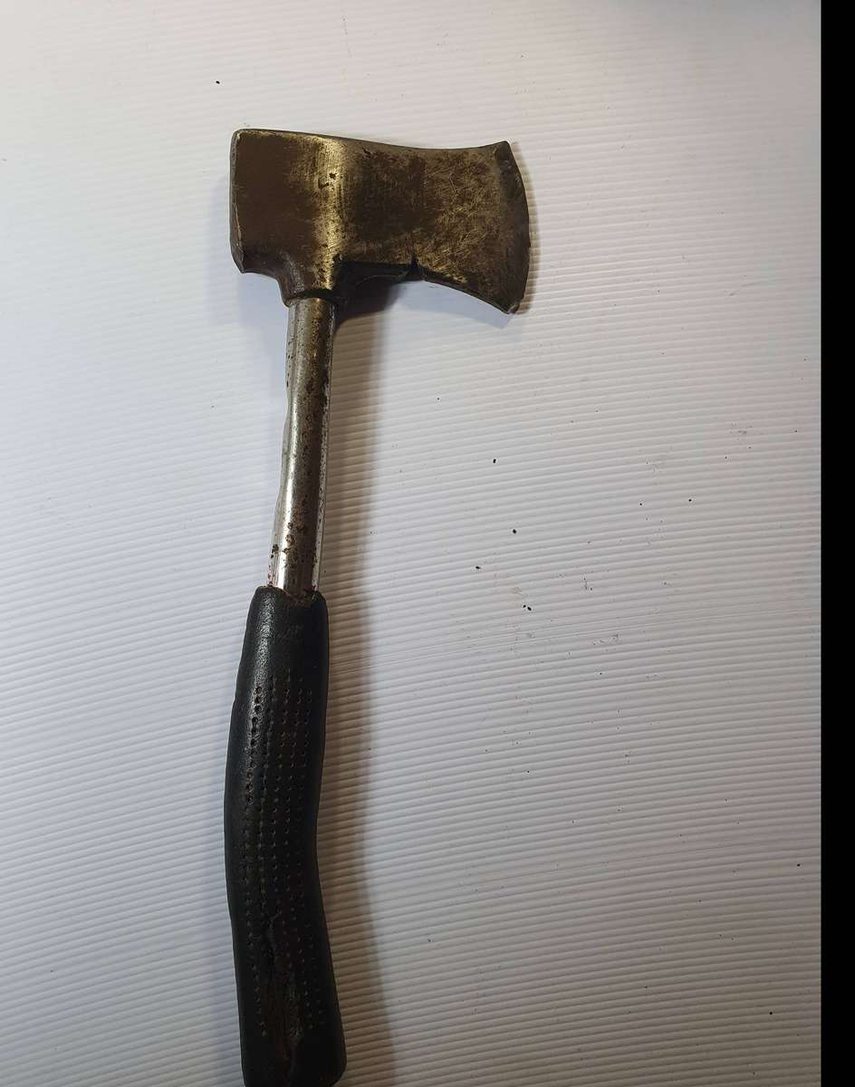 VINTAGE CARPENTERS  HAND AXE
