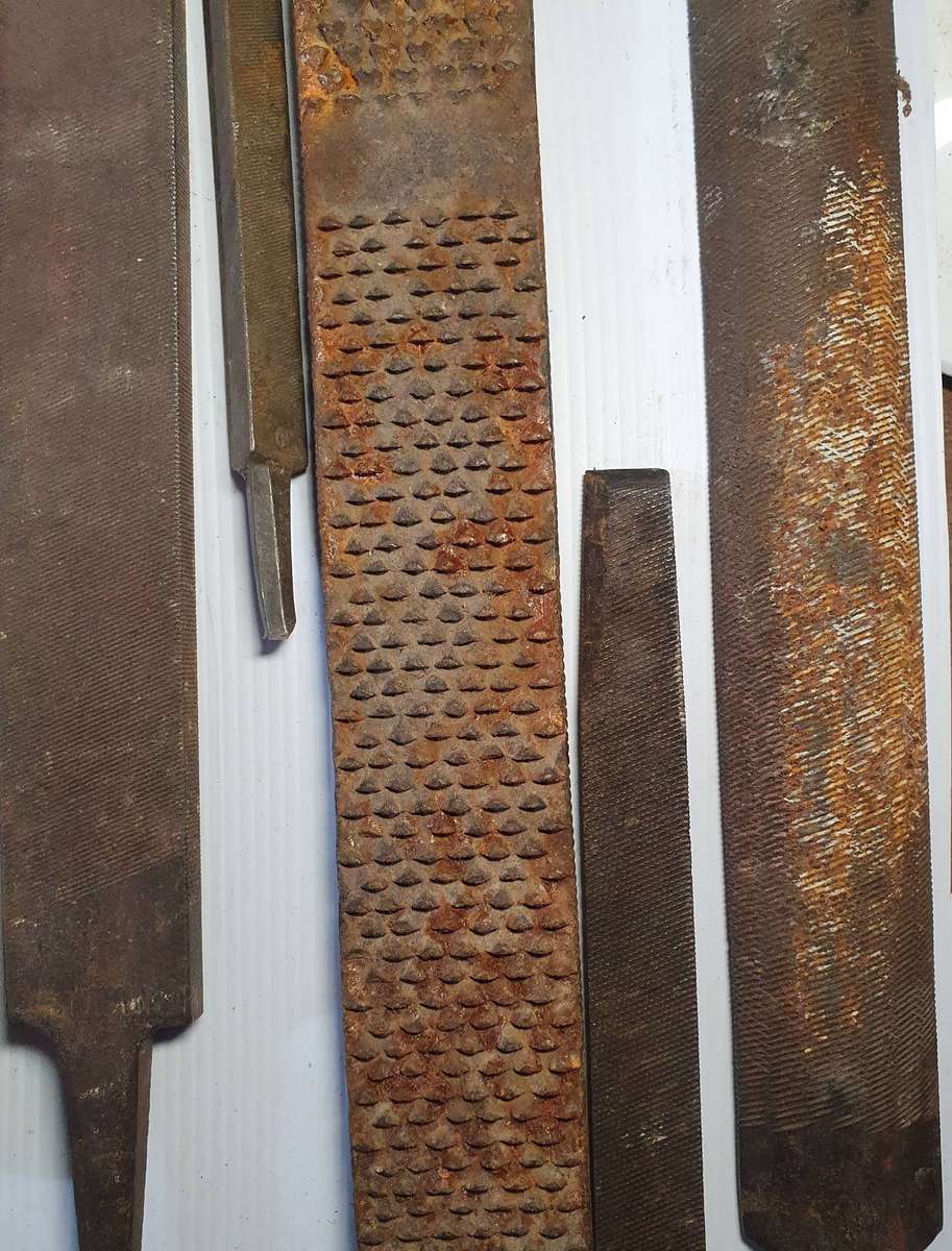 17 X ANTIQUE TO VINTAGE RASPS ONE BID FOR ALL. IDEAL FOR KNIFE MAKING !