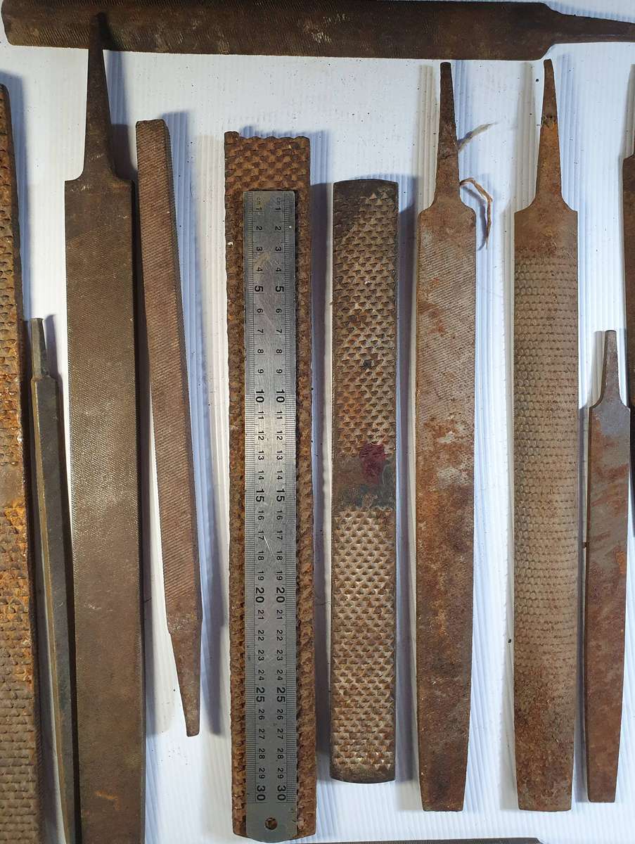 17 X ANTIQUE TO VINTAGE RASPS ONE BID FOR ALL. IDEAL FOR KNIFE MAKING !