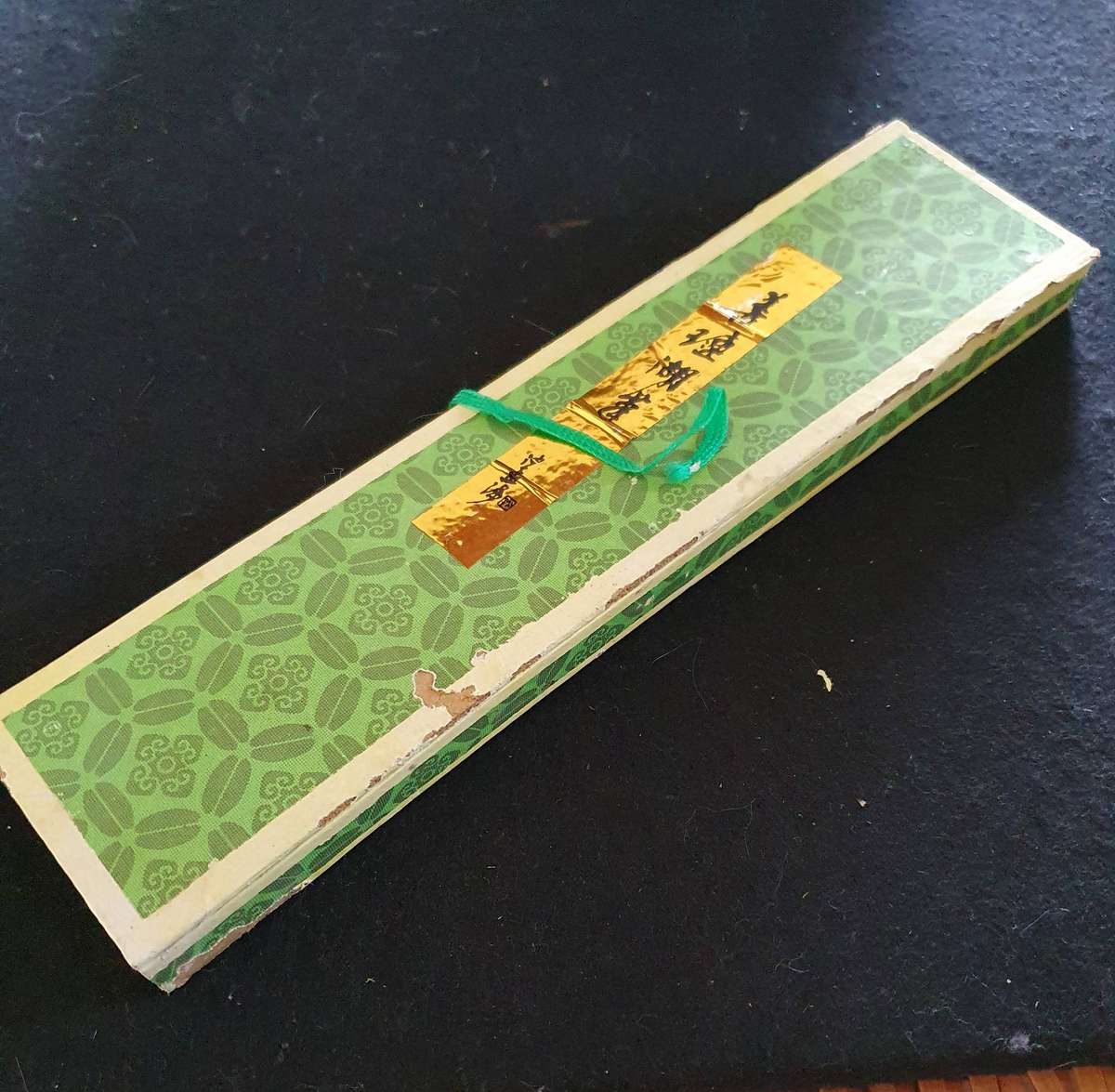 5 X VINTAGE EAST ASIAN TRADITIONAL CALLIGRAPHY BRUSHES. NEVER BEEN USED.