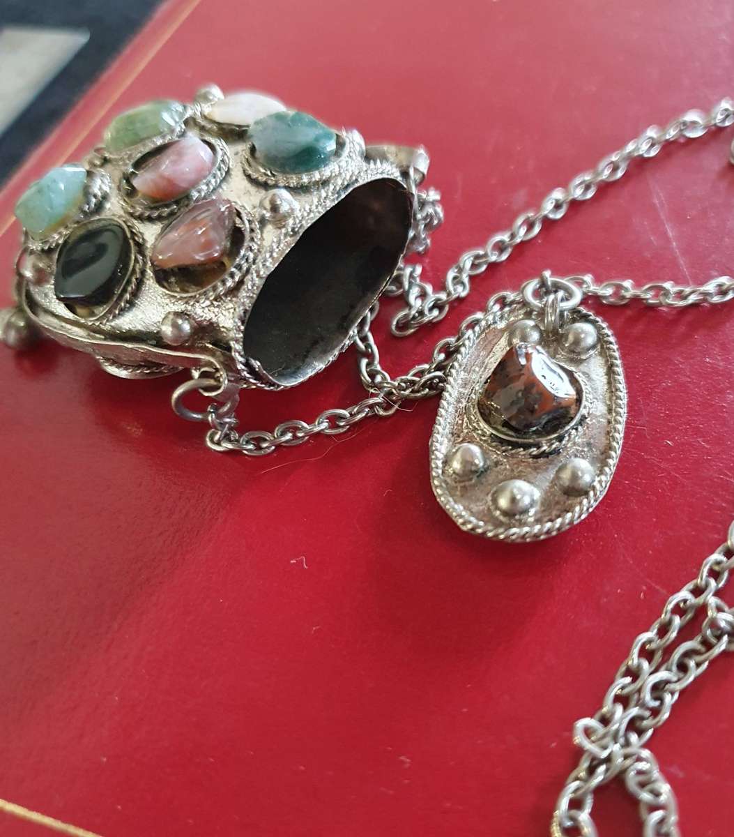 VINTAGE TRIBAL AFGHAN KUCHI METAL AGATE STONE PRAYER COIN BOX NECKLACE.