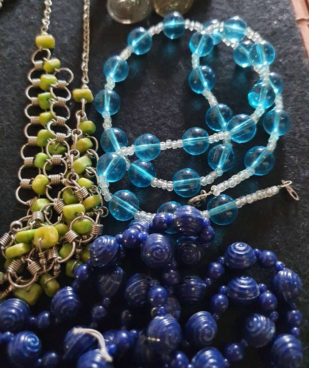 28 x Pieces High End Jewellery. One bid for all.