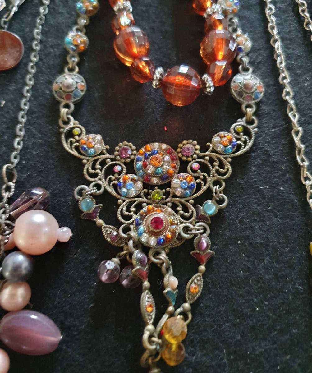 28 x Pieces High End Jewellery. One bid for all.