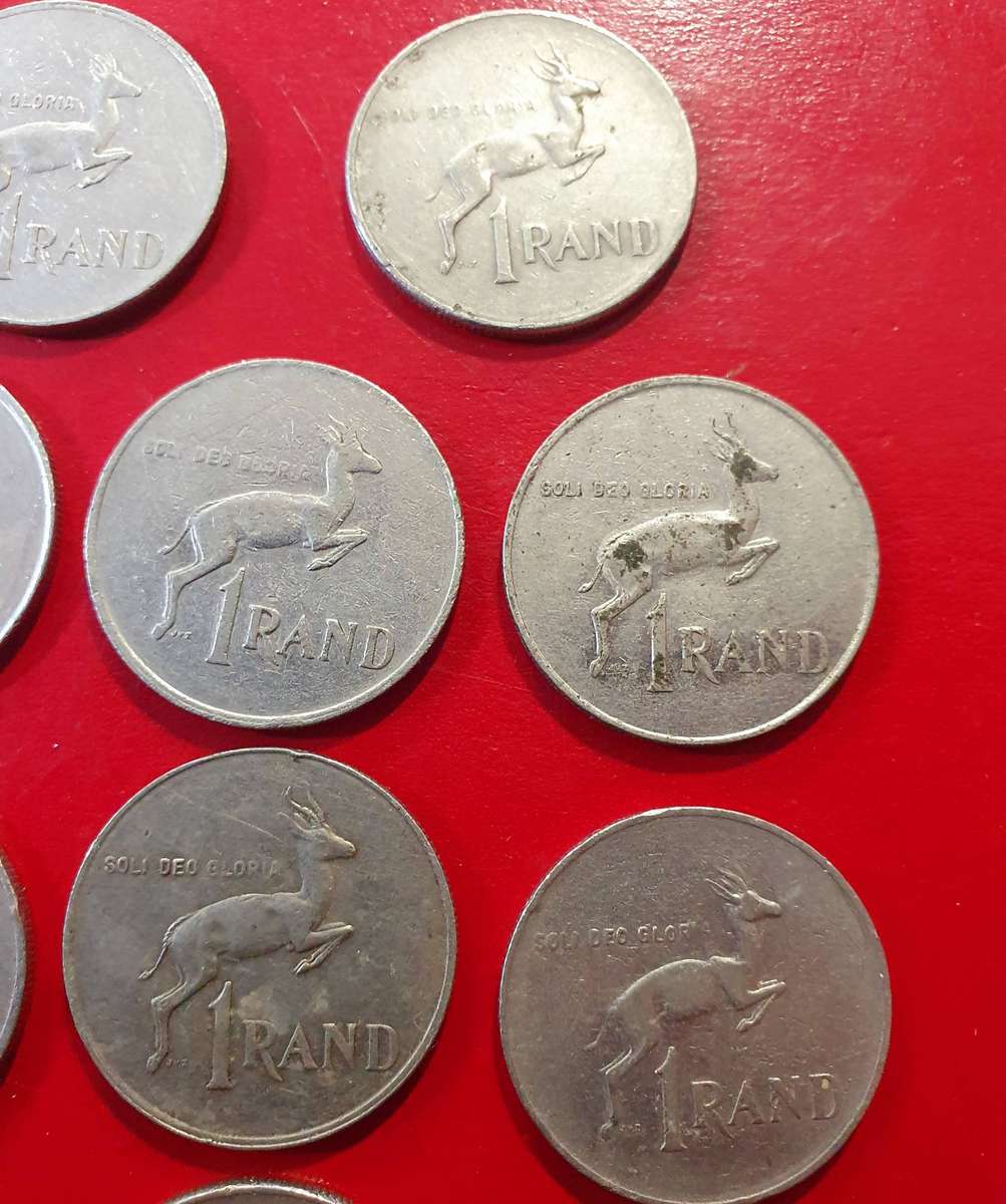 13 X ONE RAND SA COINS. SOME EXCEPTIONAL CONDITION. VARIOUS DATES. ONE BID FOR ALL.