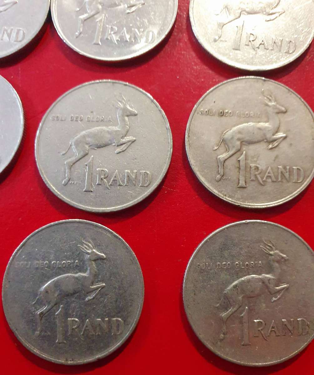 13 X ONE RAND SA COINS. SOME EXCEPTIONAL CONDITION. VARIOUS DATES. ONE BID FOR ALL.