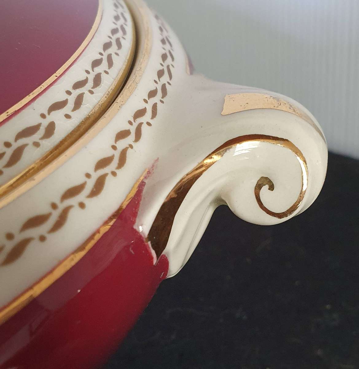 VINTAGE 102 PIECE CROWN DUCAL CHINA BURGUNDY FLORAL CENTER GOLD TRIM DINING SET.