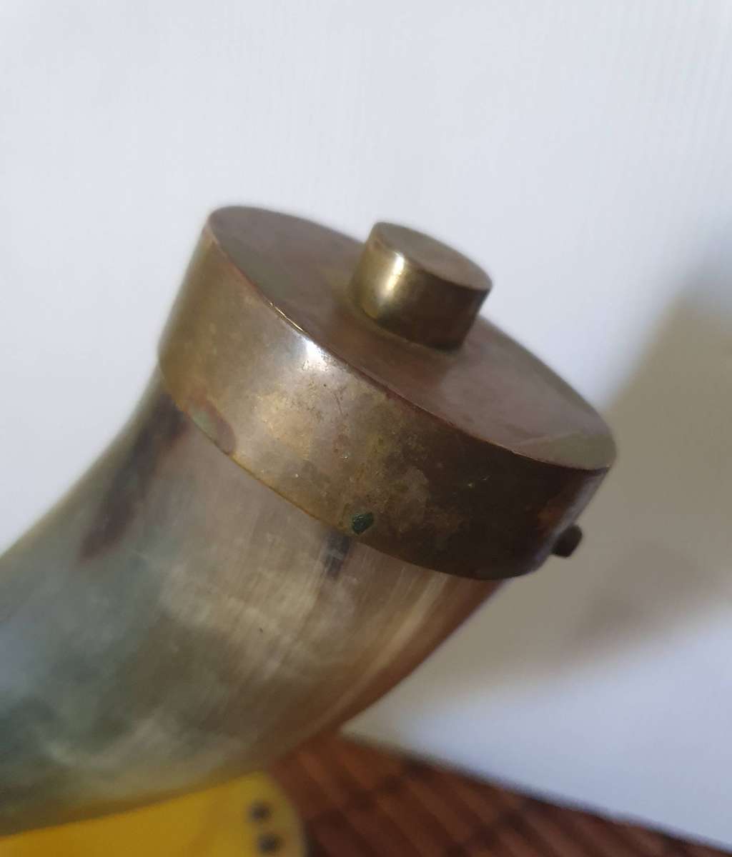 1940s OSSEWA BRANDWAG MOUNTED OX HORN WITH BRASS. SCARCE AFRICANA!! 300mm LONG