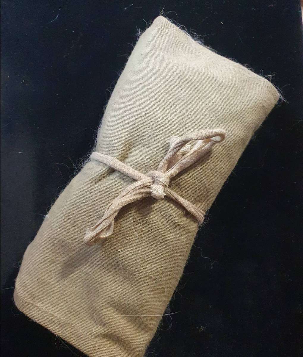 WW 11 SEWING KIT WITH CONTENTS.