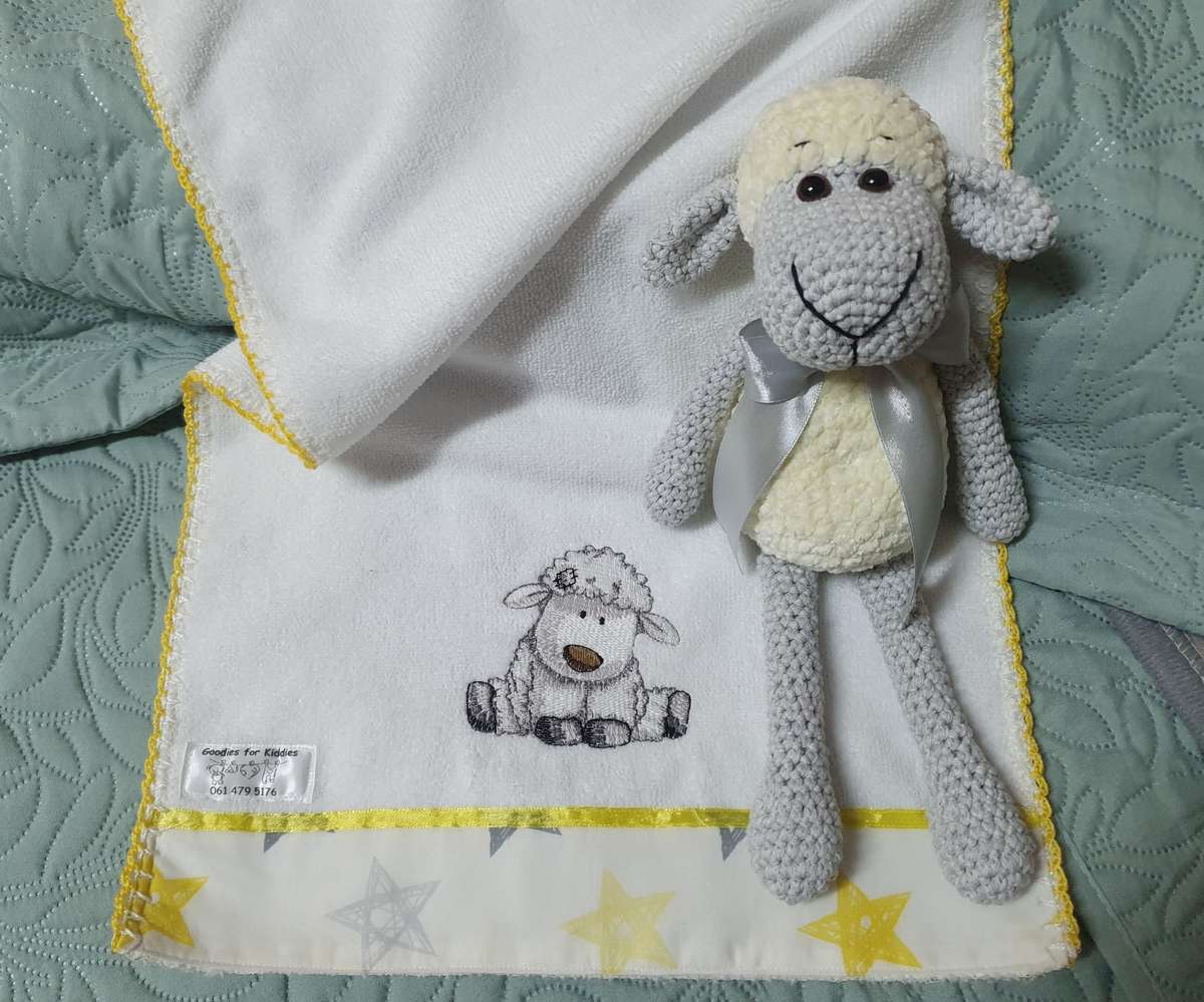 EMBROIDERED BURP CLOTH (SPOEGDOEK) - POLY TOWELLING - 32CMX60CM WITH MATCHING TOY