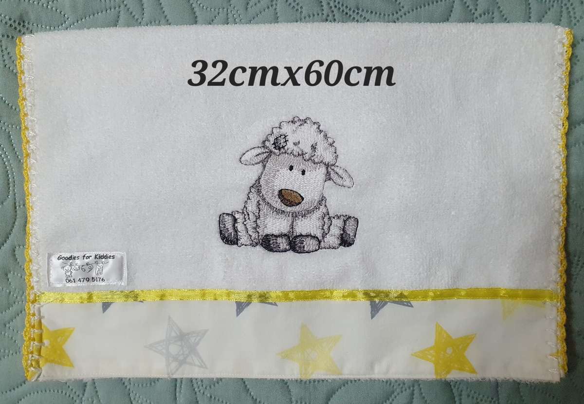 EMBROIDERED BURP CLOTH (SPOEGDOEK) - POLY TOWELLING - 32CMX60CM WITH MATCHING TOY