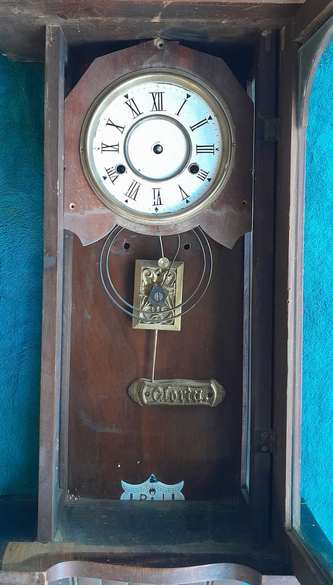 Vintage GLORIA Wall Clock