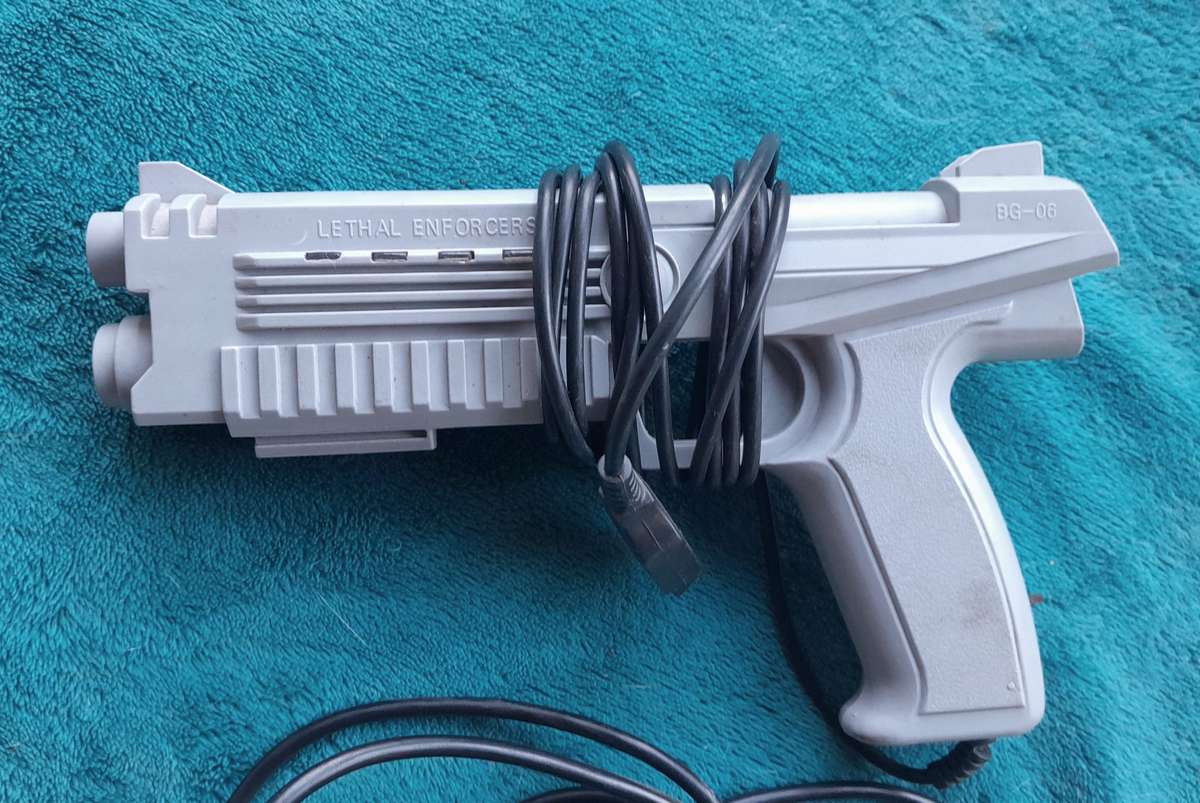 Vintage ATARI 2600 BUNDLE WITH EXTRA CONTROLLERS