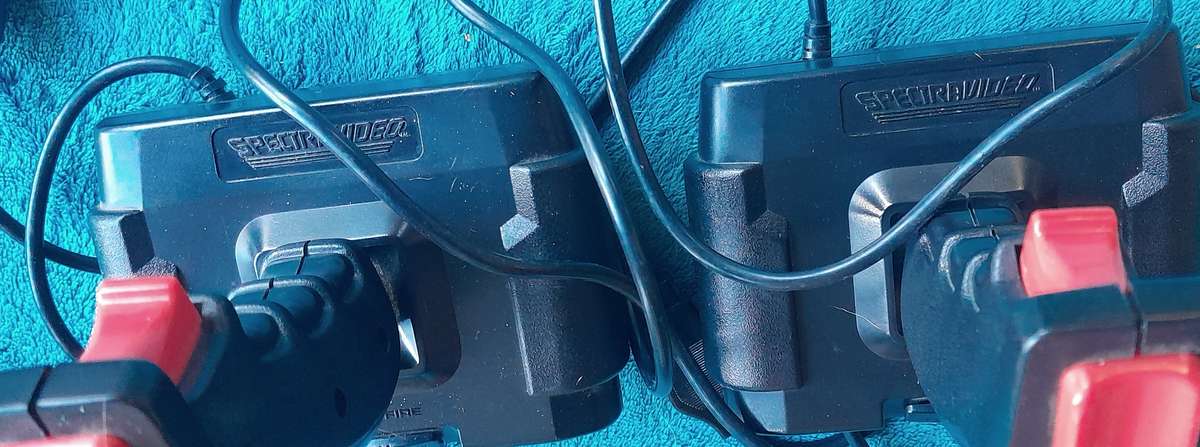 Vintage ATARI 2600 BUNDLE WITH EXTRA CONTROLLERS