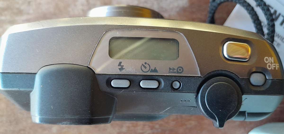 Pentax Espio 80V Compact Autofocus 35mm Film Camera in original box and operational manual