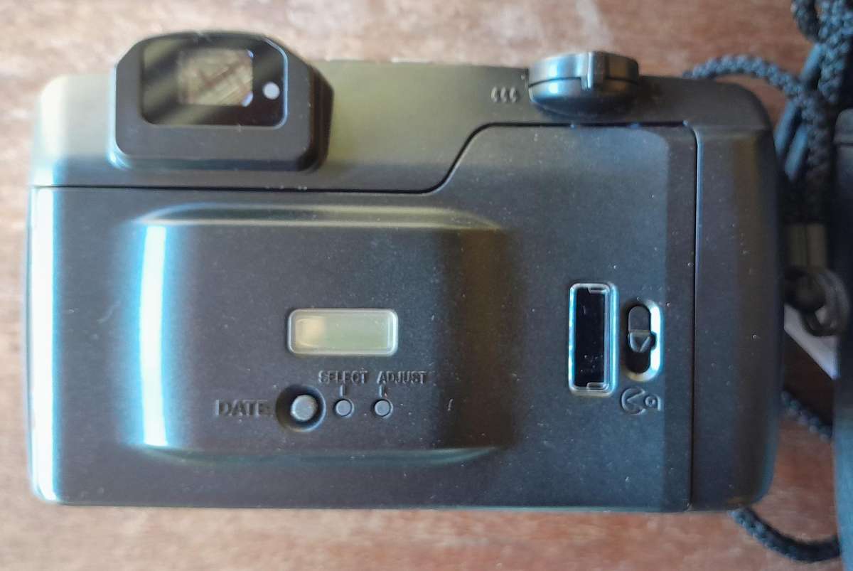 Pentax Espio 80V Compact Autofocus 35mm Film Camera in original box and operational manual