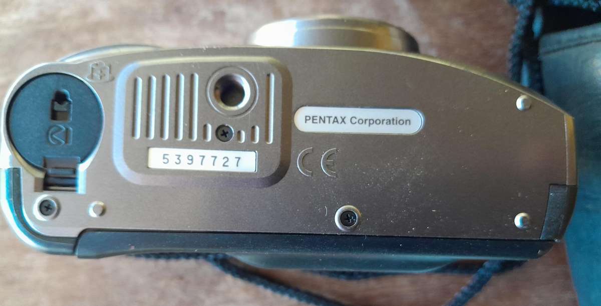 Pentax Espio 80V Compact Autofocus 35mm Film Camera in original box and operational manual