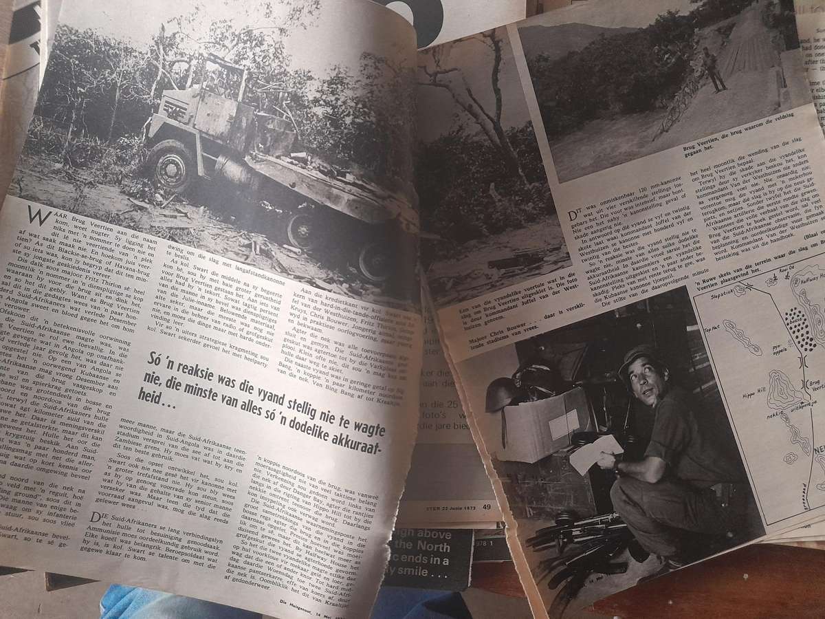 Groot versameling van DIE TRANSVALER en ander politieke nuus uitknipsels en Artikels, Bosoorlog ens.