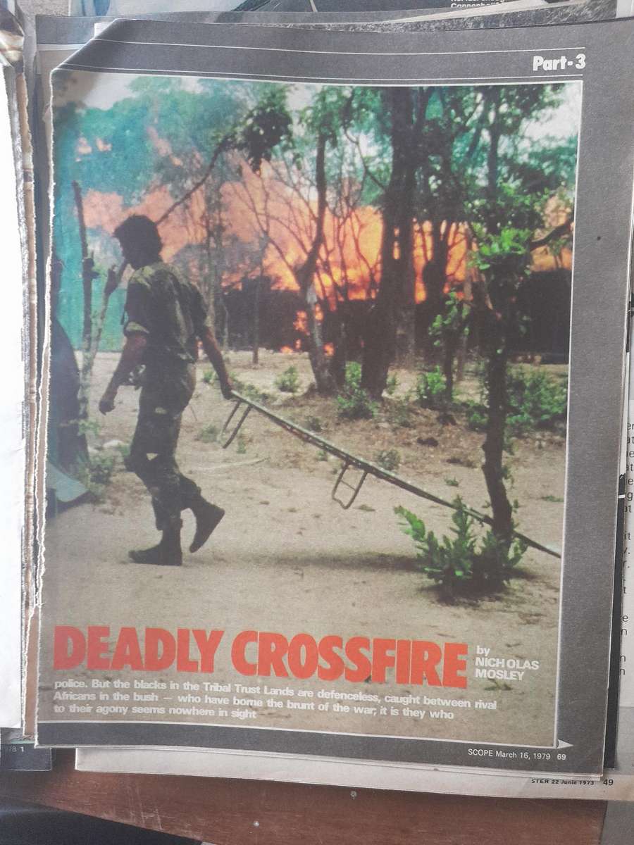 Groot versameling van DIE TRANSVALER en ander politieke nuus uitknipsels en Artikels, Bosoorlog ens.