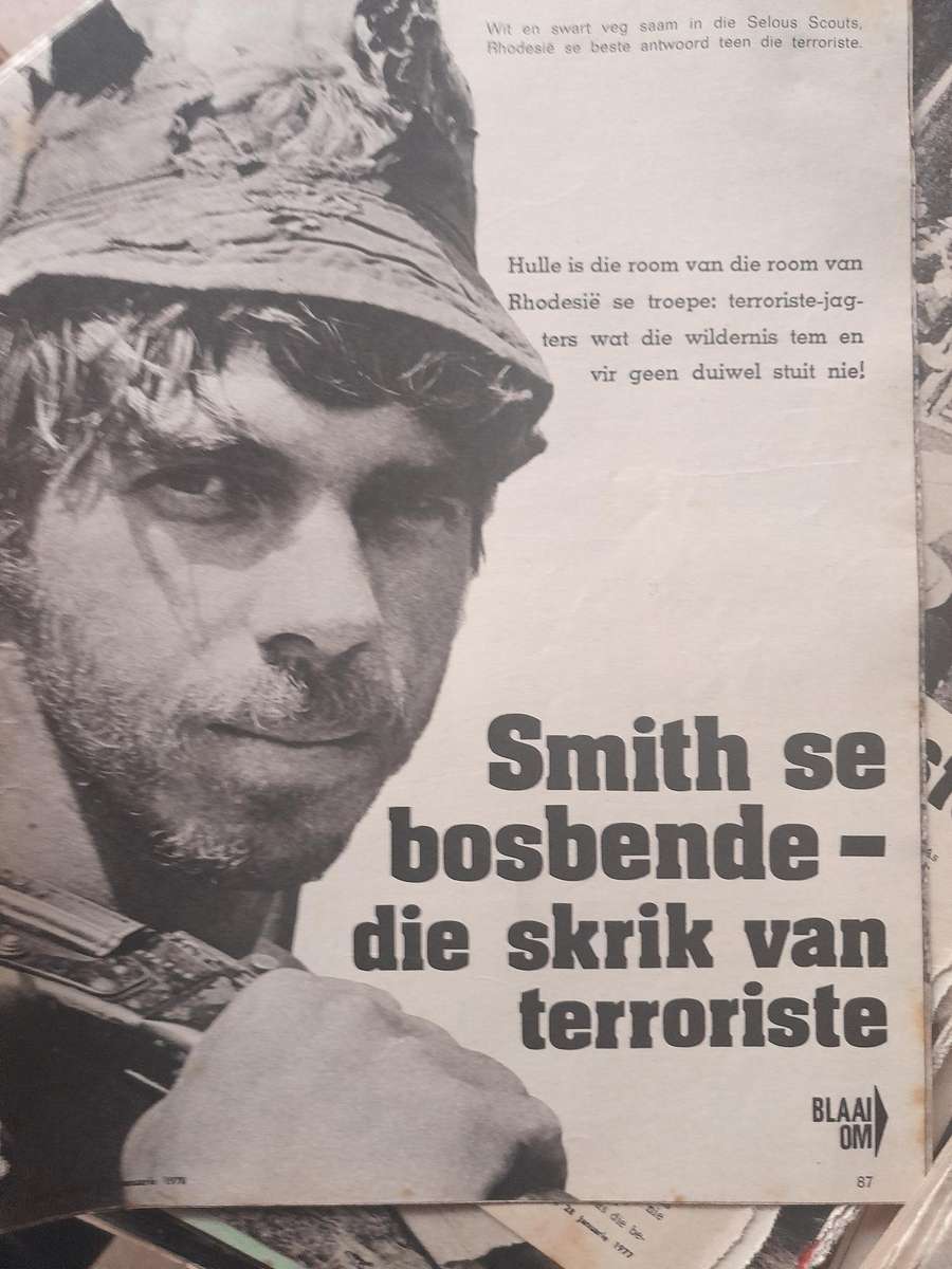 Groot versameling van DIE TRANSVALER en ander politieke nuus uitknipsels en Artikels, Bosoorlog ens.