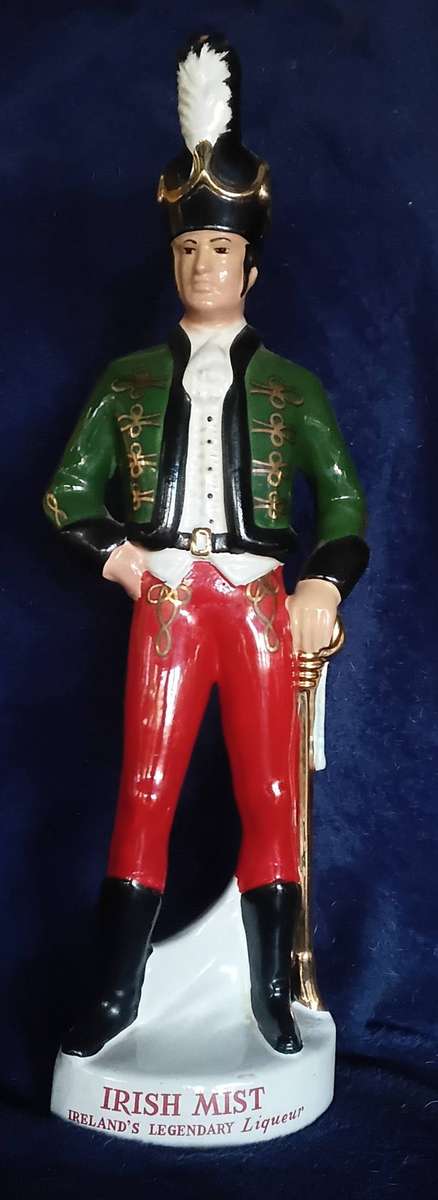 Rare Large Vintage Irish Mist Irish Soldier Decanter: 50 cm