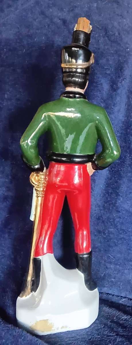 Rare Large Vintage Irish Mist Irish Soldier Decanter: 50 cm