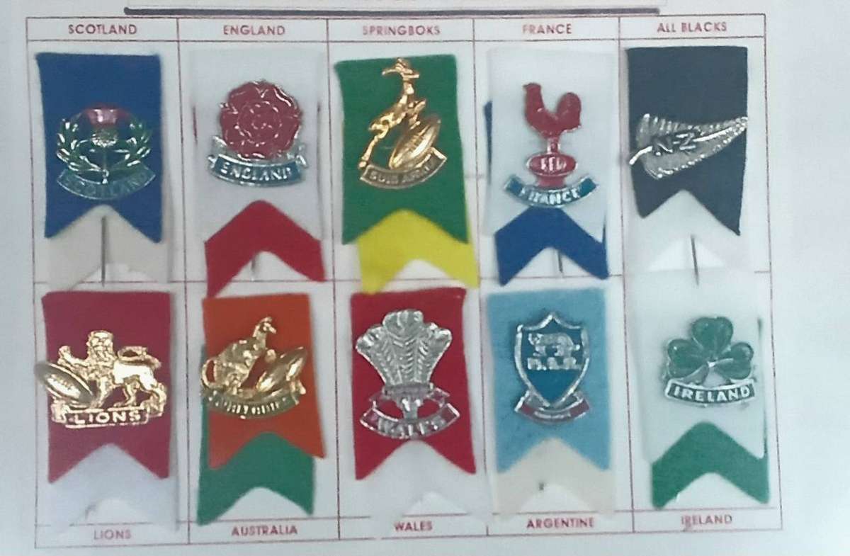 Collection of 10 Rugby pins, Scotland, England, Springboks, France, All Blacks, Lions, Australia, ..