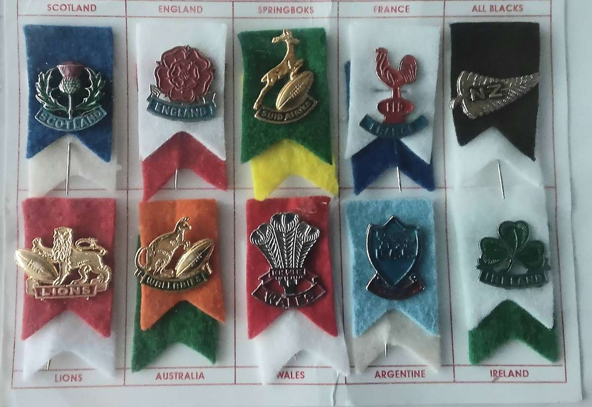 Collection of 10 Rugby pins, Scotland, England, Springboks, France, All Blacks, Lions, Australia, ..