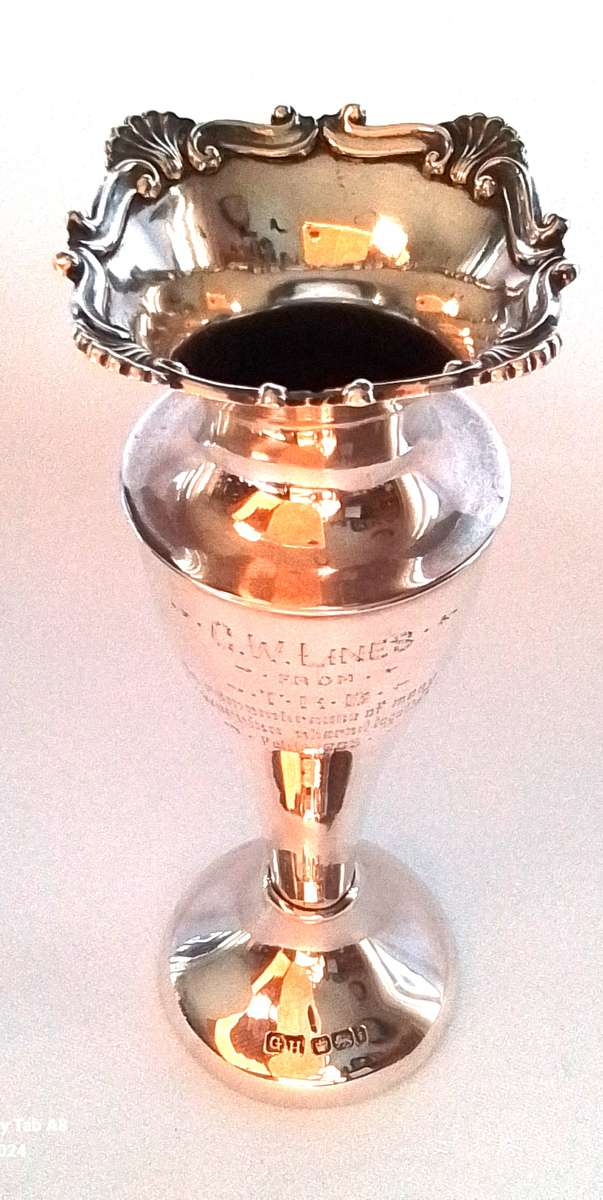 Sheffield   1901   Footed  vase