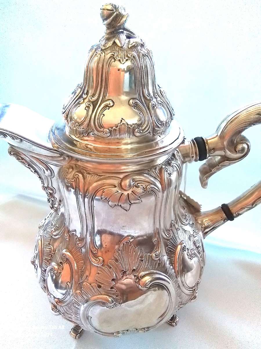 Silver `800`  Relief Coffee Pot