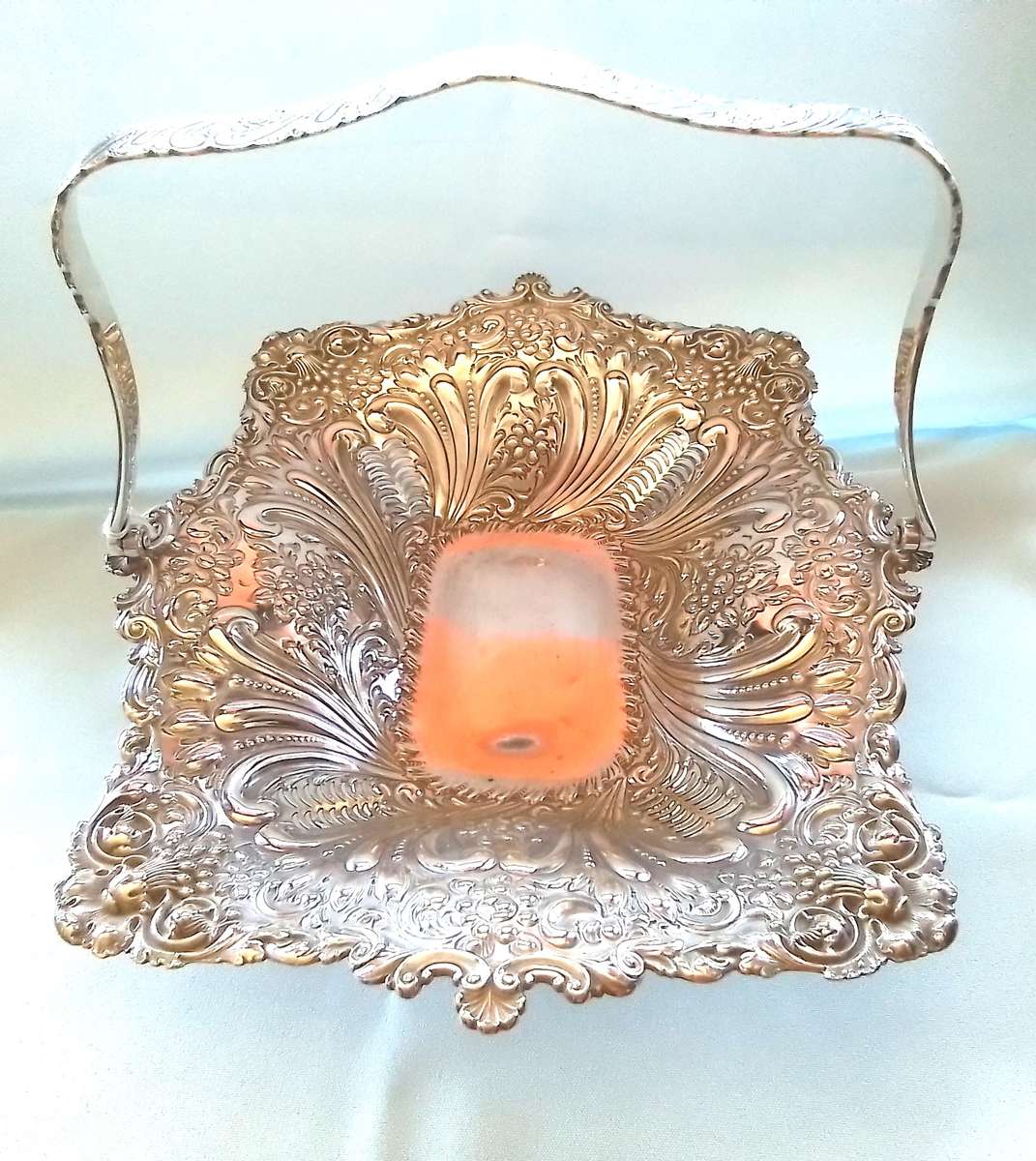 Sheffield    1897     -     Relief  Basket