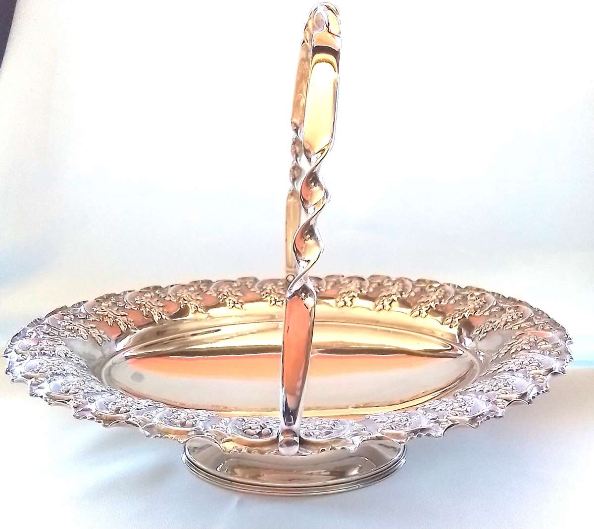 Sheffield 1907  Relief  Basket  with  Swing Handle