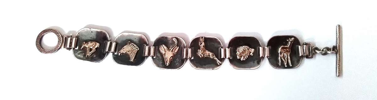 Silver Fob Bracelet with SA animals