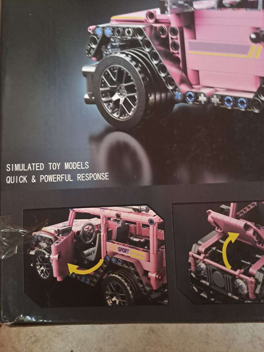Building Blocks Pink Jeep 1:18
