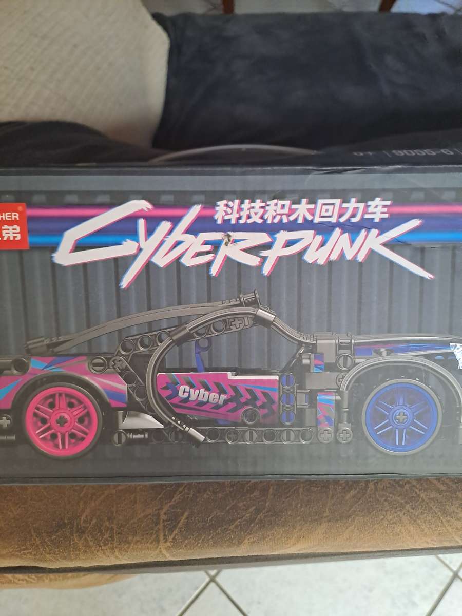 Building Blocks Cyberpunk 1:18 scale Racing Car