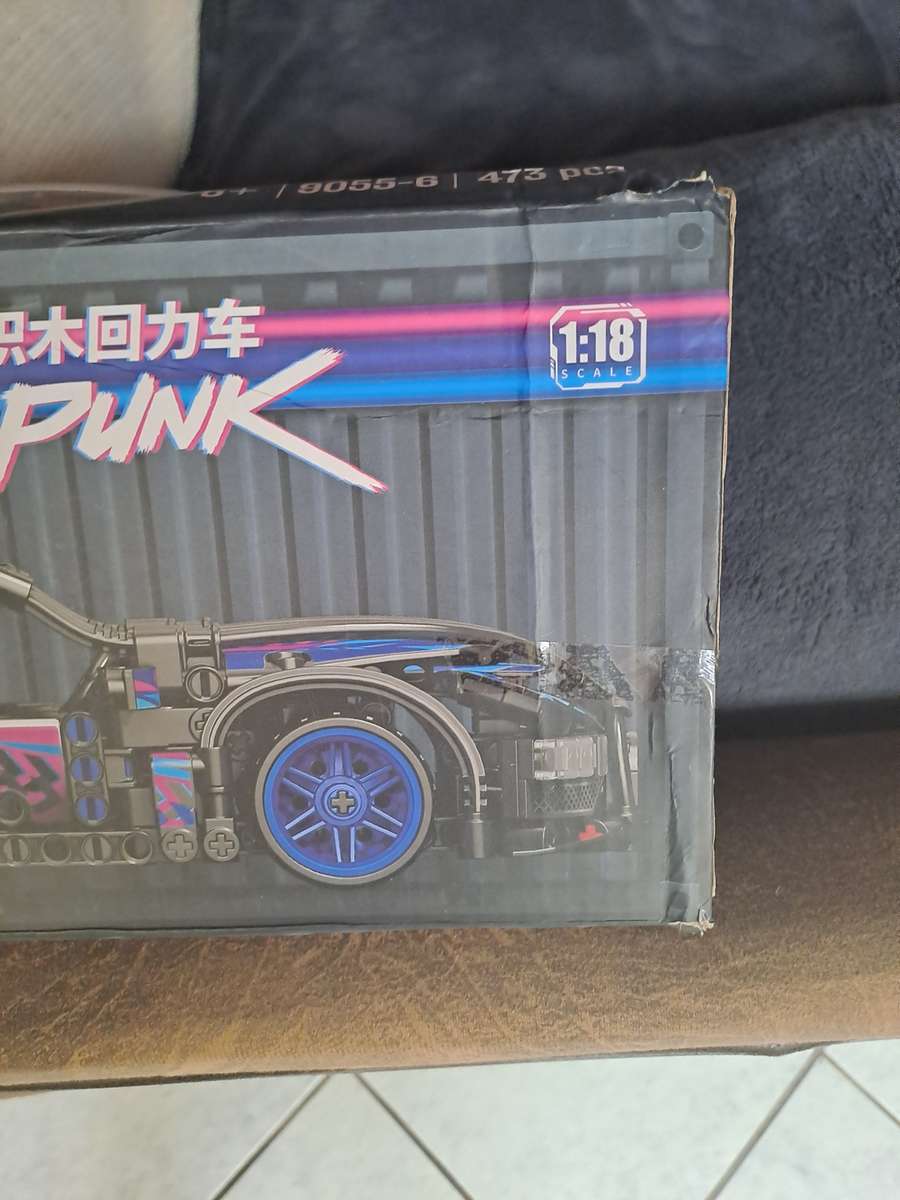 Building Blocks Cyberpunk 1:18 scale Racing Car