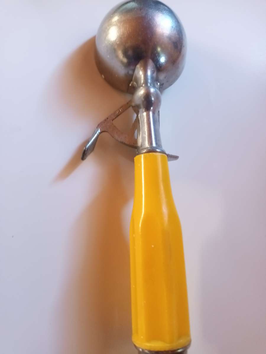 Vintage Ice-cream Scoop - Made in Japan