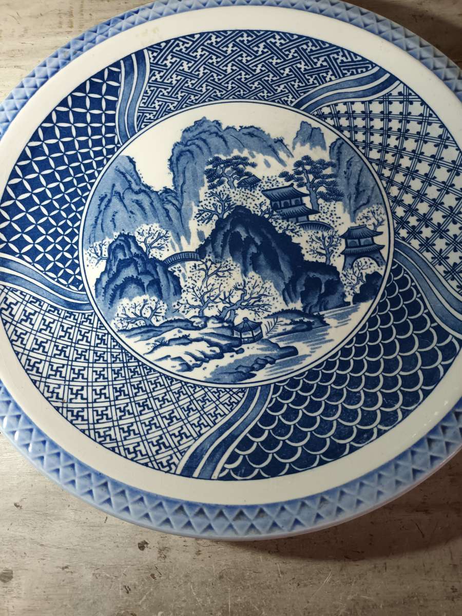 Large Yamaguchi Imperial Imari Blue and white Plate