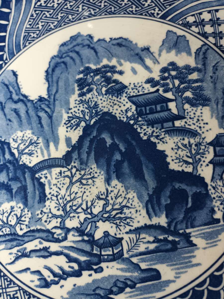 Large Yamaguchi Imperial Imari Blue and white Plate