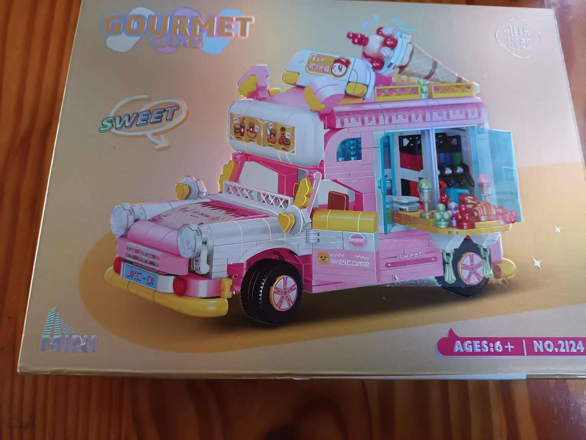 Self Assemble Gourmet Truck