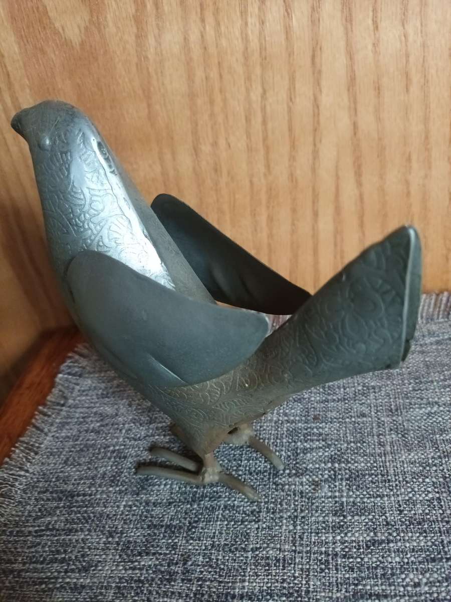 Artistic Metal Bird Ornament