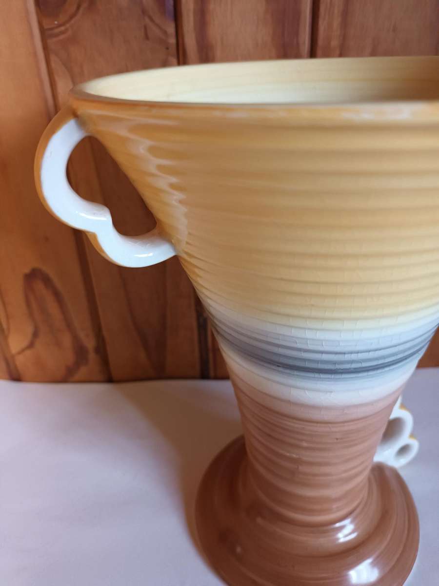 Rare Wedgwood Vase with Upper and Lower Handles